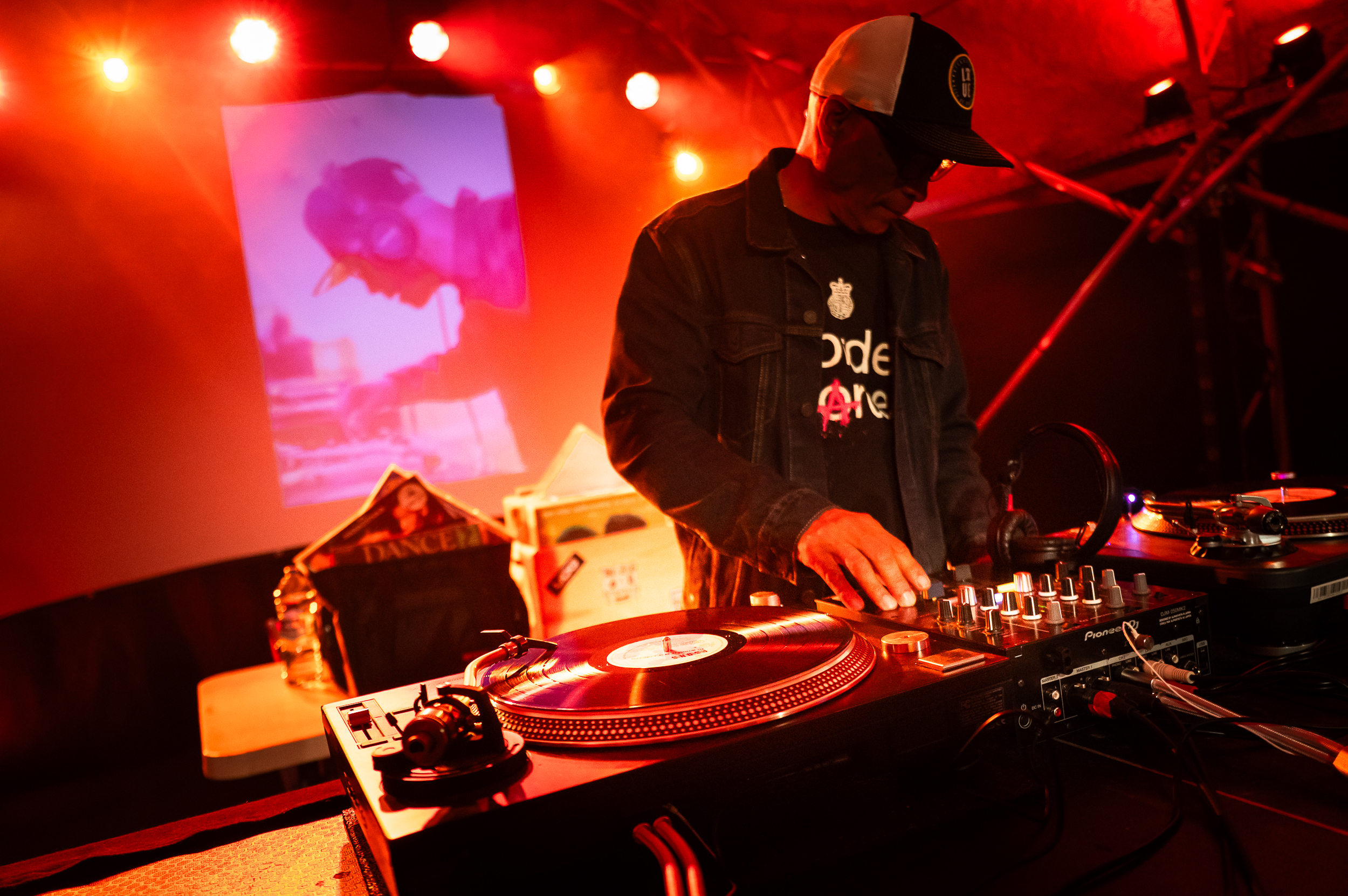 Soirée d'entreprise insolite au cœur des remparts de Bayonne au Magnéto : musique, dj, concert © Mathieu Prat